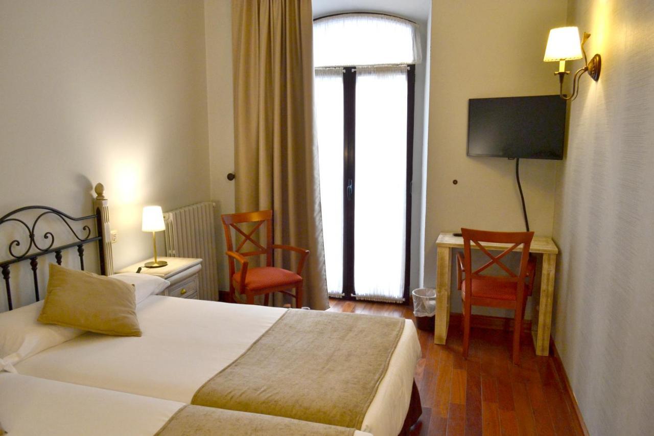 Hotel Alda Via レオン エクステリア 写真
